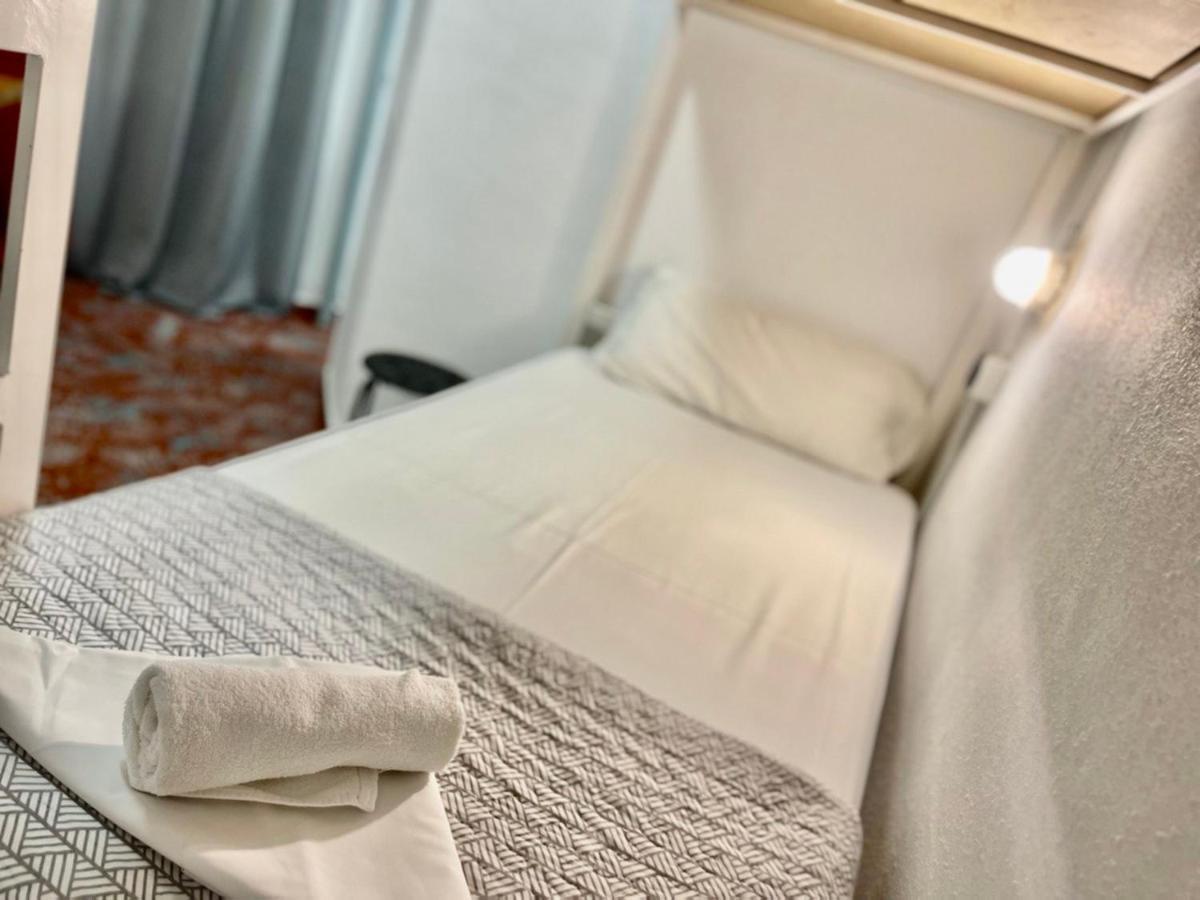Loft Apart&Hostal Lloret de Mar Buitenkant foto